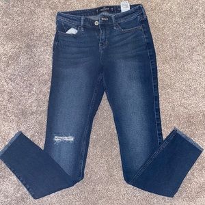 Hollister low rise jeans size 3